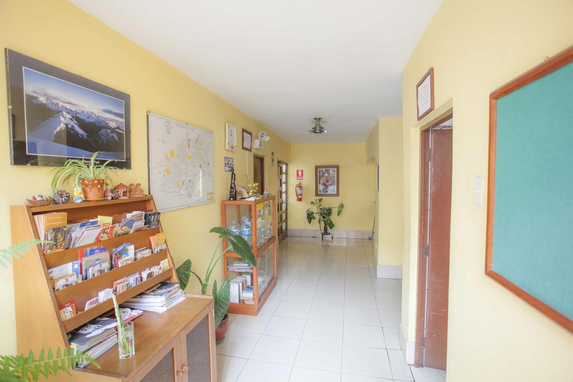 Alojamiento Soledad Huaraz  Exterior foto