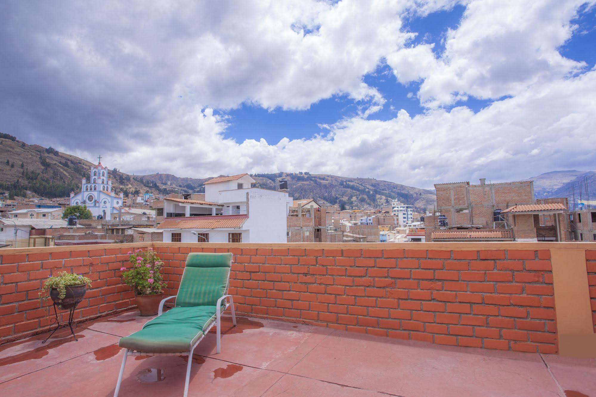 Alojamiento Soledad Huaraz  Exterior foto